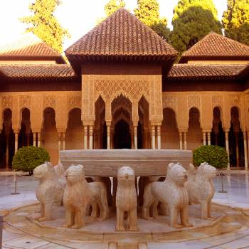 Visita de la Alhambra y Generalife incluidos Palacios Nazaríes